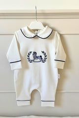 Lacivert Biyeli Oyuncak At Nakışlı 6'lı Bebek Tulum Seti - Bebeğe Özel Yeni doğan Tulumu, Battaniye, Yastık, Şapka, Eldiven, Puset Örtüsü